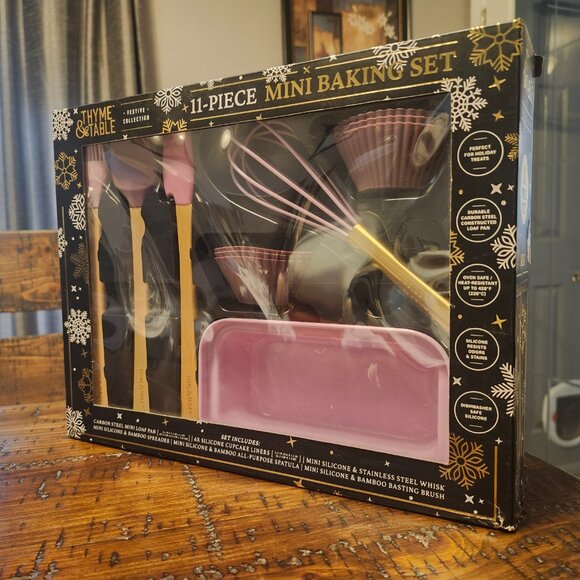 Thyme&Table Mini Baking Set / 11 Piece / NEW in Box / Purple - Picture 4 of 4